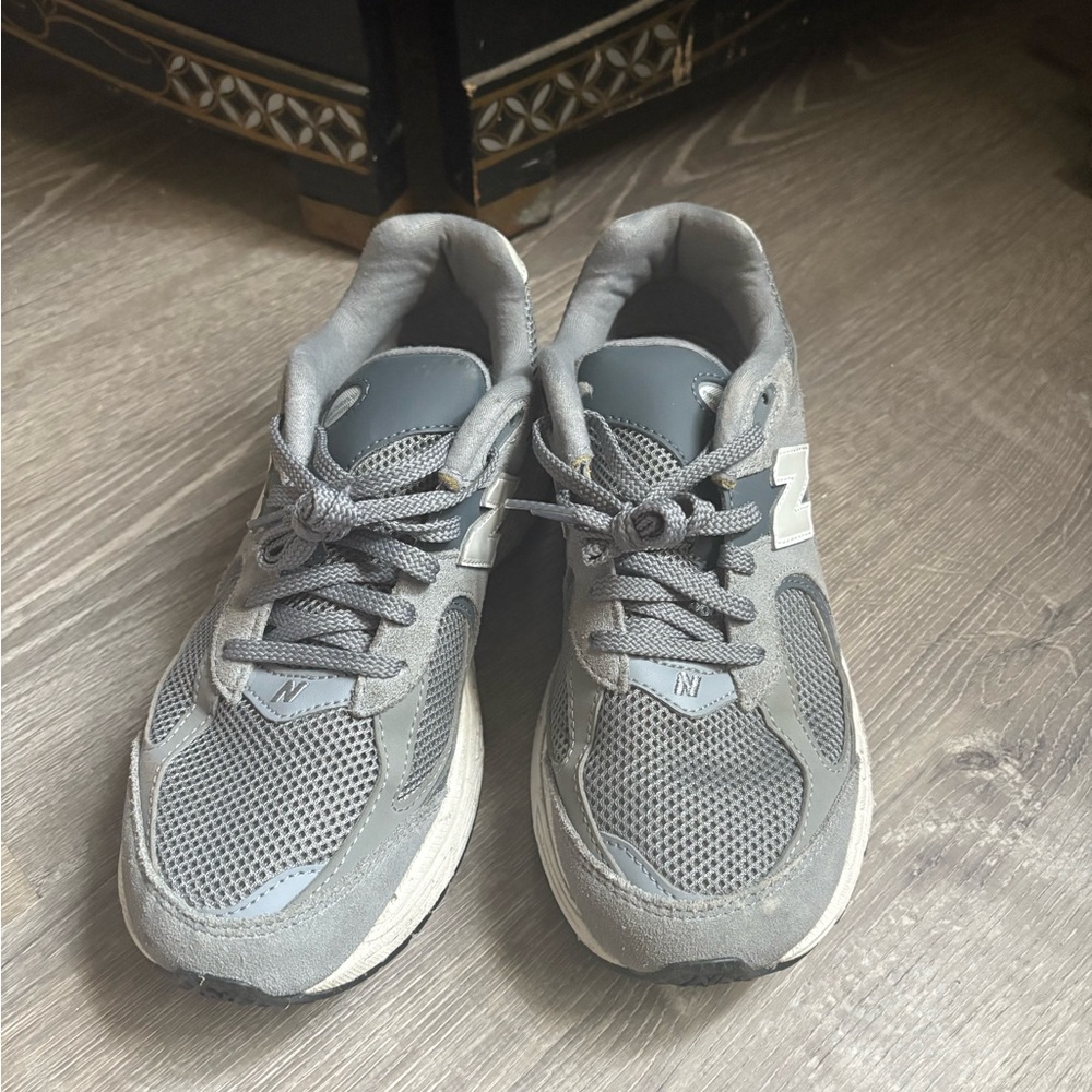 Gray Athletic Sneakers New Balance - Picture 2 of 10